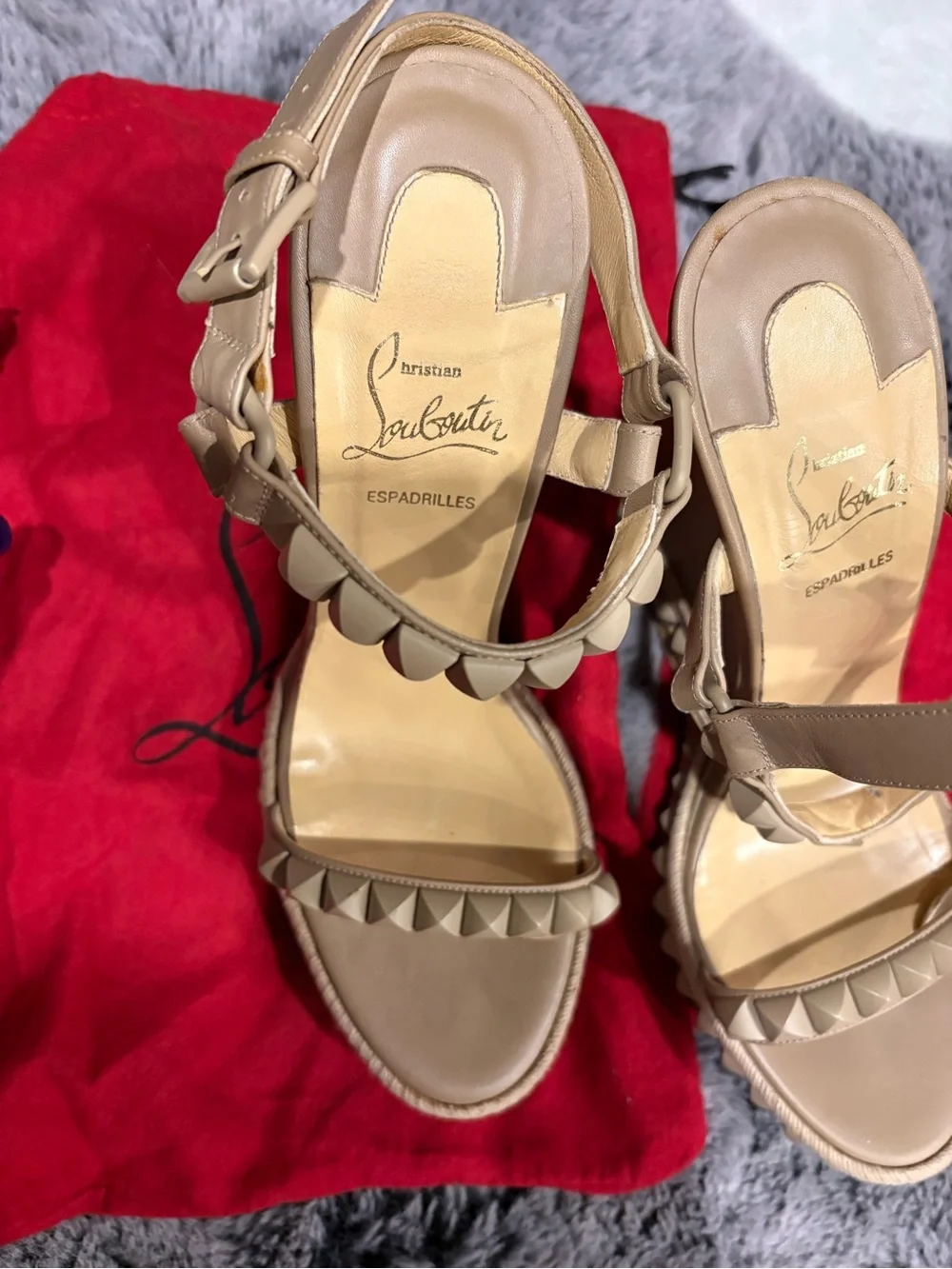 Christian Louboutin  Cataclou leather sandals Beige Studded Espadrille wedge 40